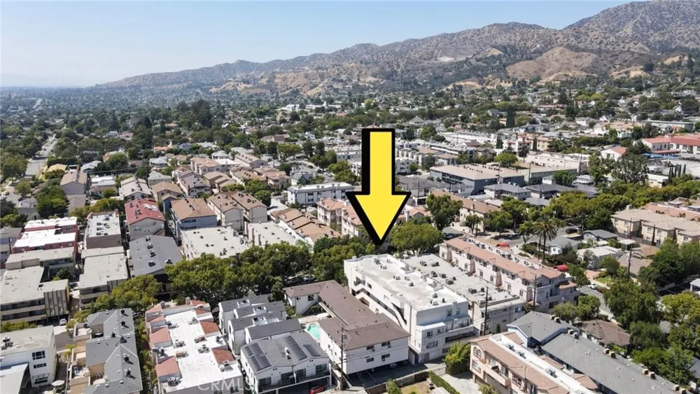 554 E San Jose #203 Burbank, CA 91501