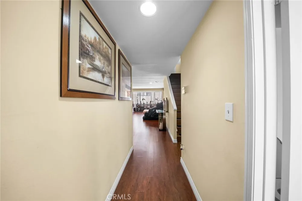 554 E San Jose #203 Burbank, CA 91501