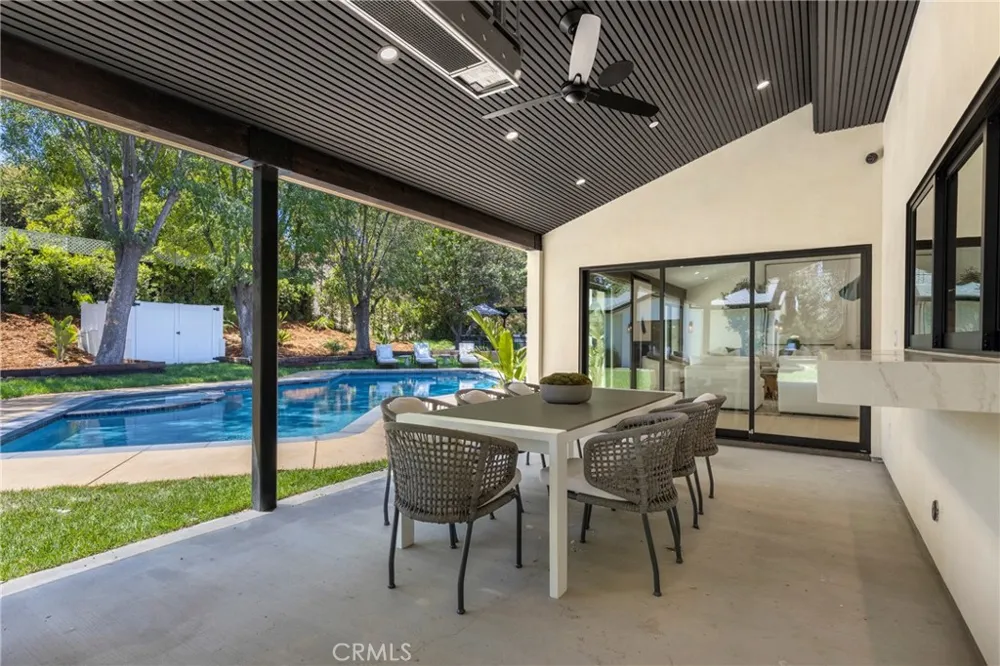 5200 Armida Drive Woodland Hills, CA 91364