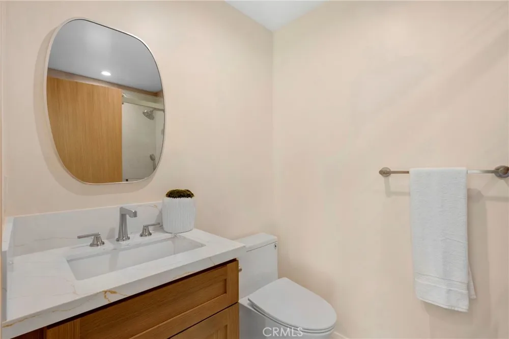 5200 Armida Drive Woodland Hills, CA 91364