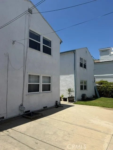 2722 Grand Canal Los Angeles, CA 90291