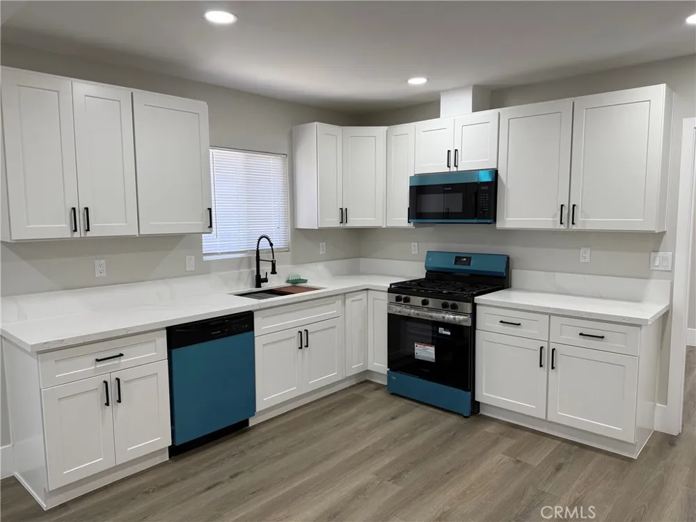 605 G STREET Bakersfield, CA 93304