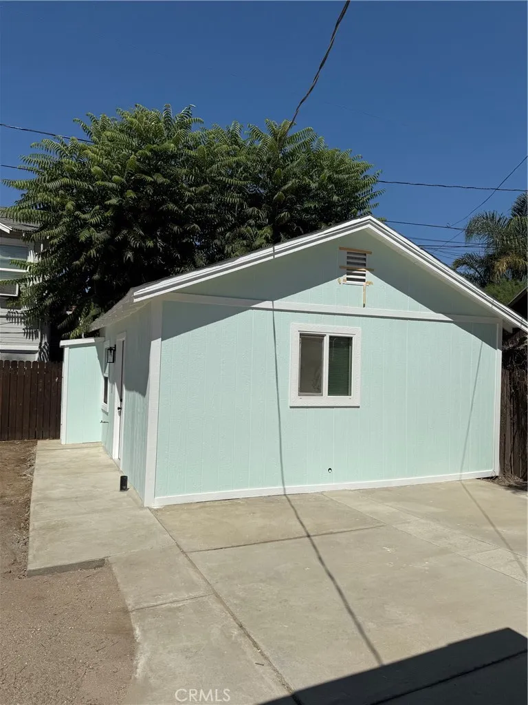 605 G STREET Bakersfield, CA 93304