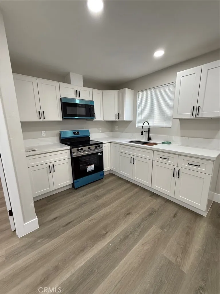 605 G STREET Bakersfield, CA 93304
