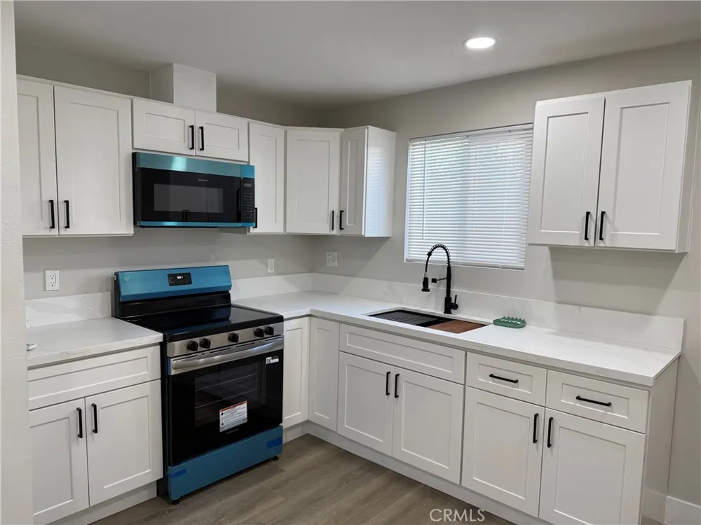 605 G STREET Bakersfield, CA 93304