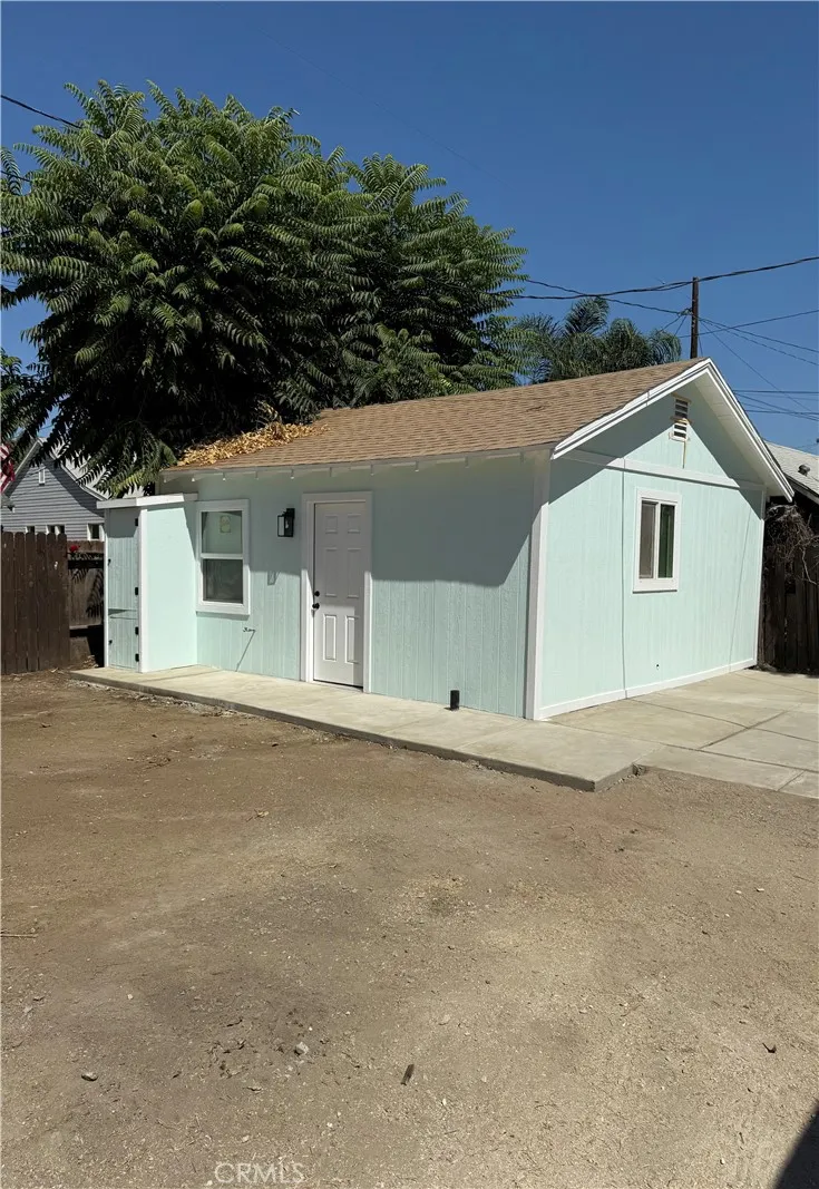 605 G STREET Bakersfield, CA 93304