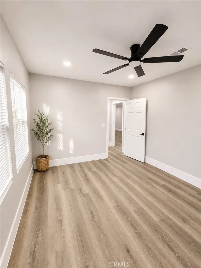 605 G STREET Bakersfield, CA 93304