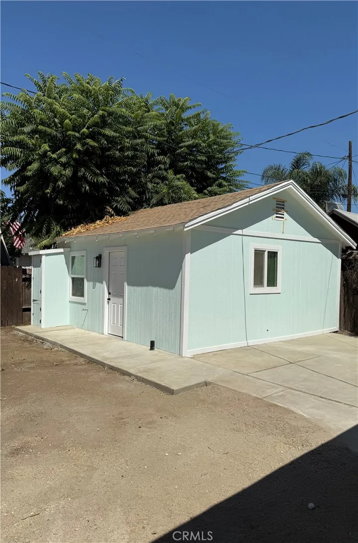 605 G STREET Bakersfield, CA 93304