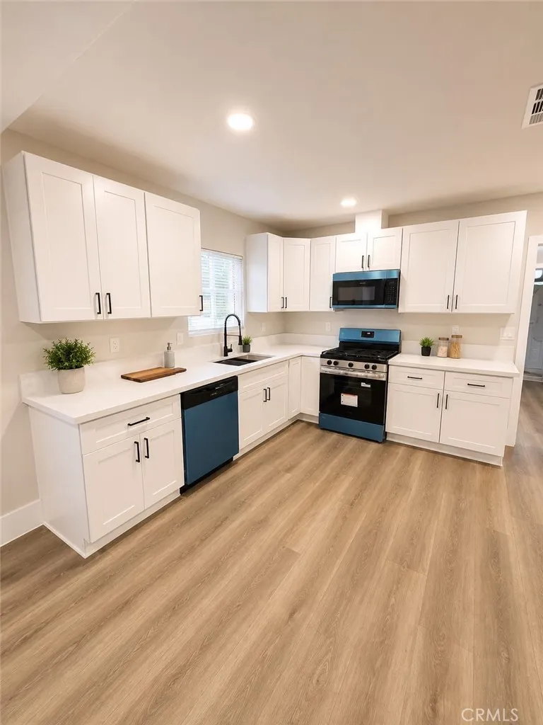 605 G STREET Bakersfield, CA 93304