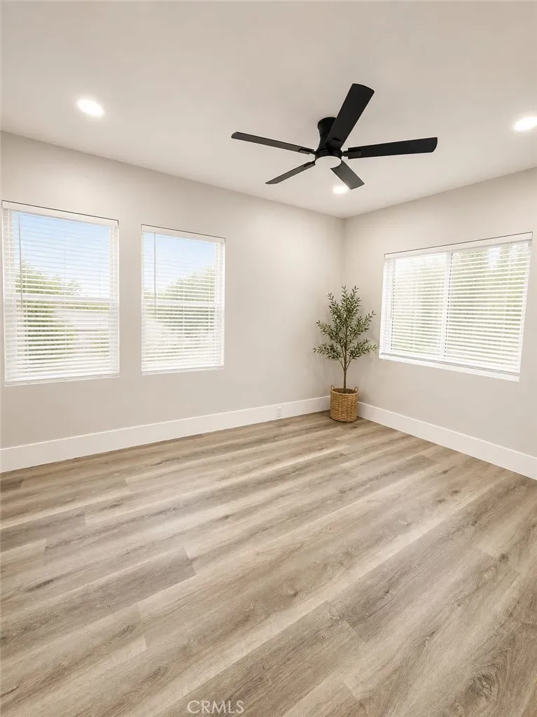 605 G STREET Bakersfield, CA 93304