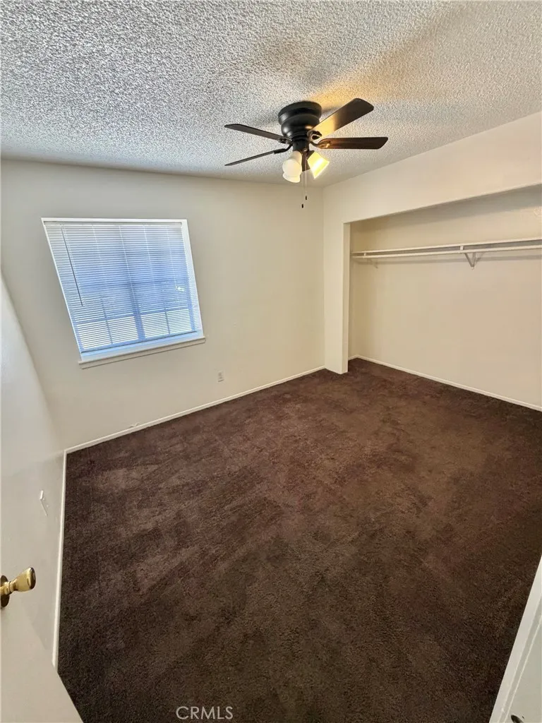 39355 169th E Lake Los Angeles, CA 93591