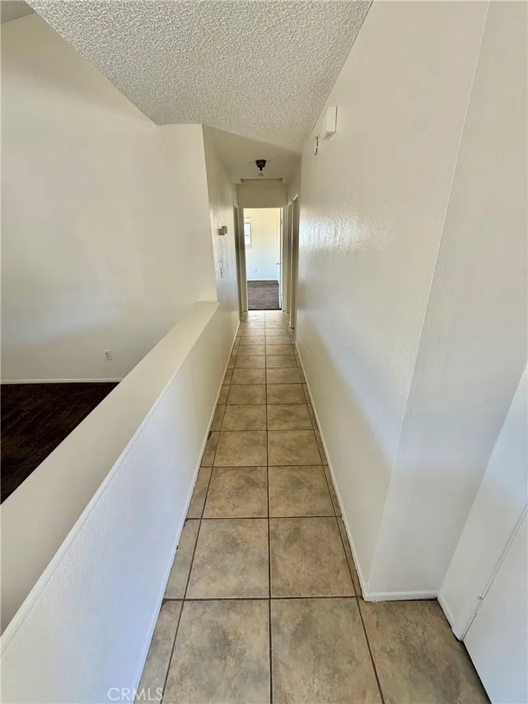 39355 169th E Lake Los Angeles, CA 93591
