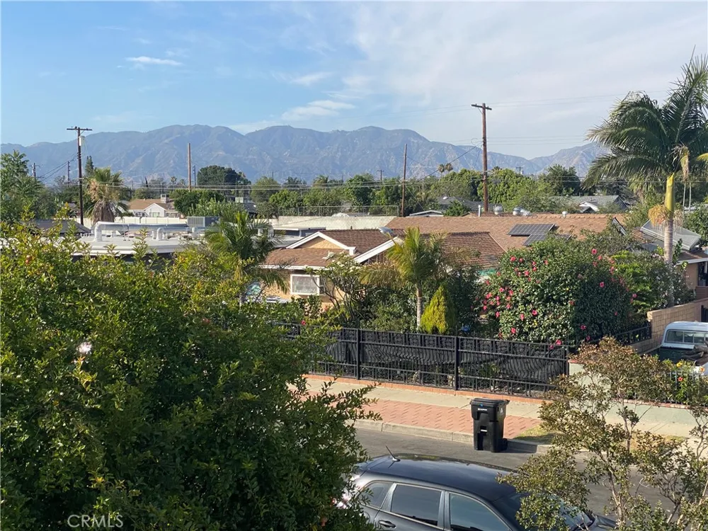 10059 Woodale Avenue Arleta, CA 91331
