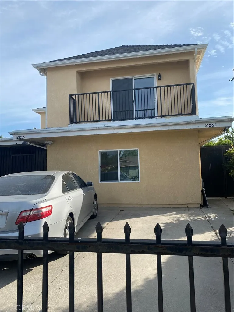10059 Woodale Avenue Arleta, CA 91331