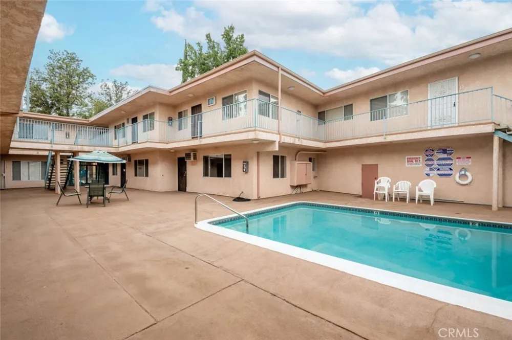 6520 Shirley Avenue #3 Reseda, CA 91335