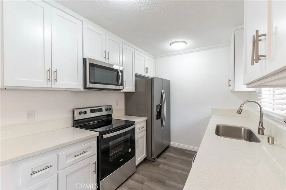 6520 Shirley Avenue #3 Reseda, CA 91335