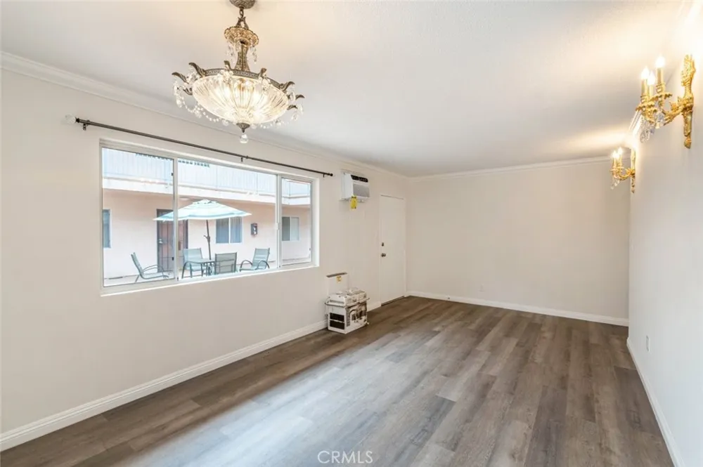 6520 Shirley Avenue #3 Reseda, CA 91335