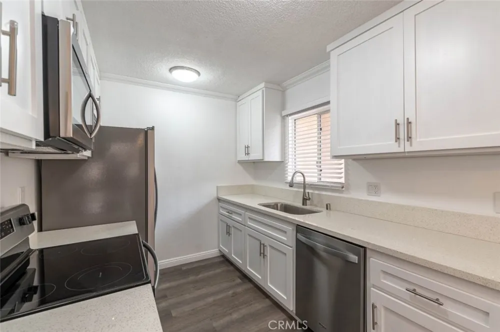 6520 Shirley Avenue #3 Reseda, CA 91335