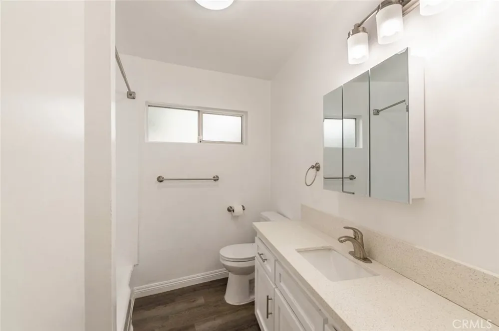 6520 Shirley Avenue #3 Reseda, CA 91335