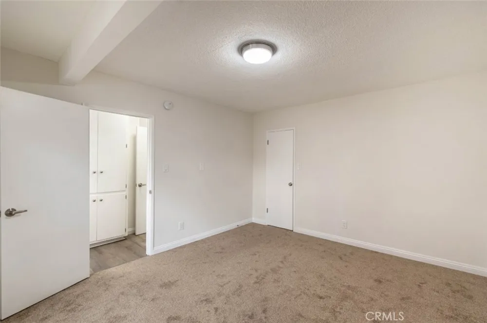 6520 Shirley Avenue #3 Reseda, CA 91335