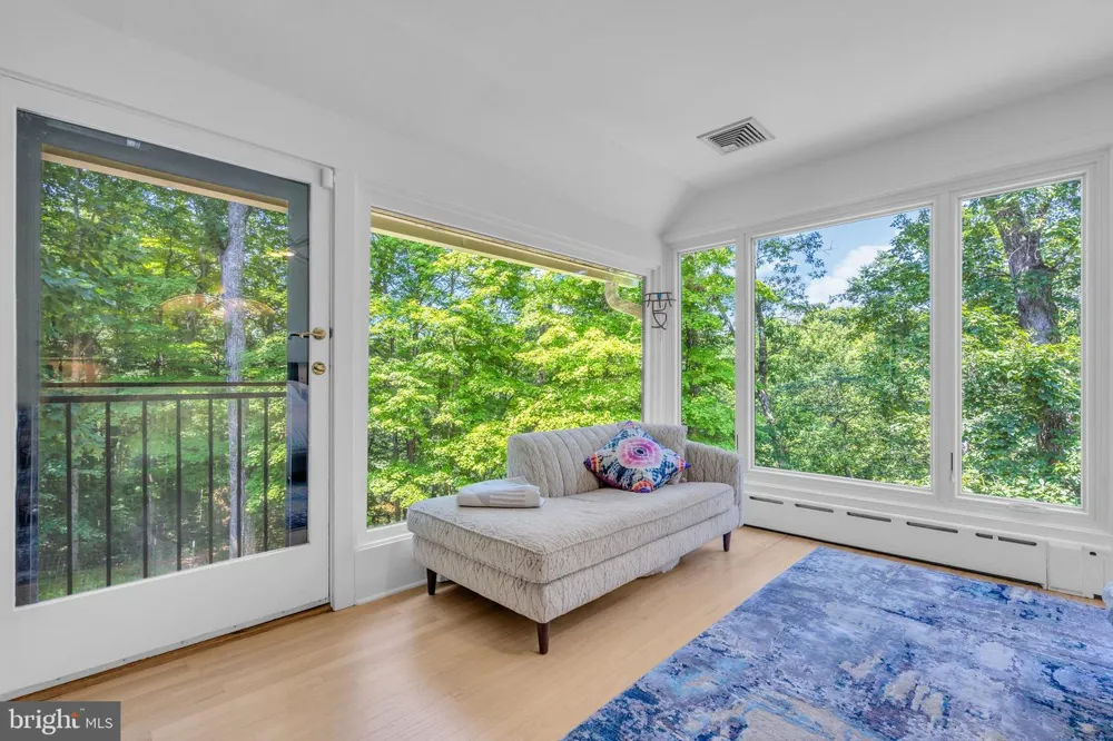 2 PURITAN COURT Princeton, NJ 08540