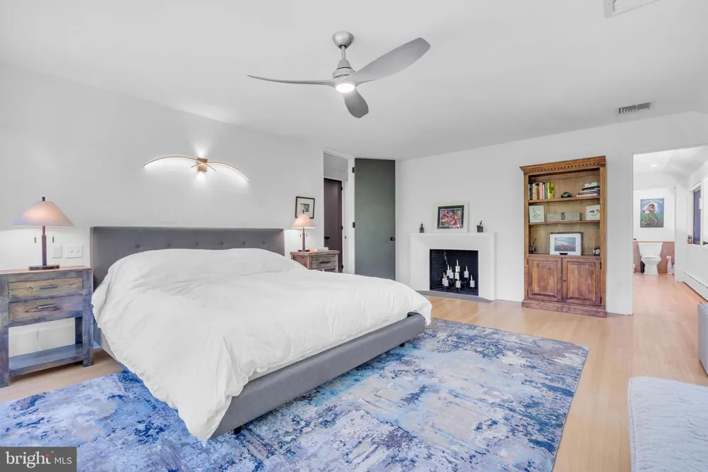 2 PURITAN COURT Princeton, NJ 08540
