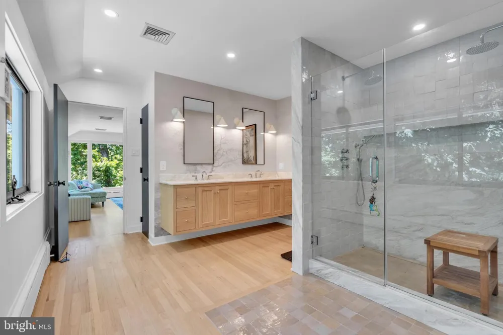 2 PURITAN COURT Princeton, NJ 08540