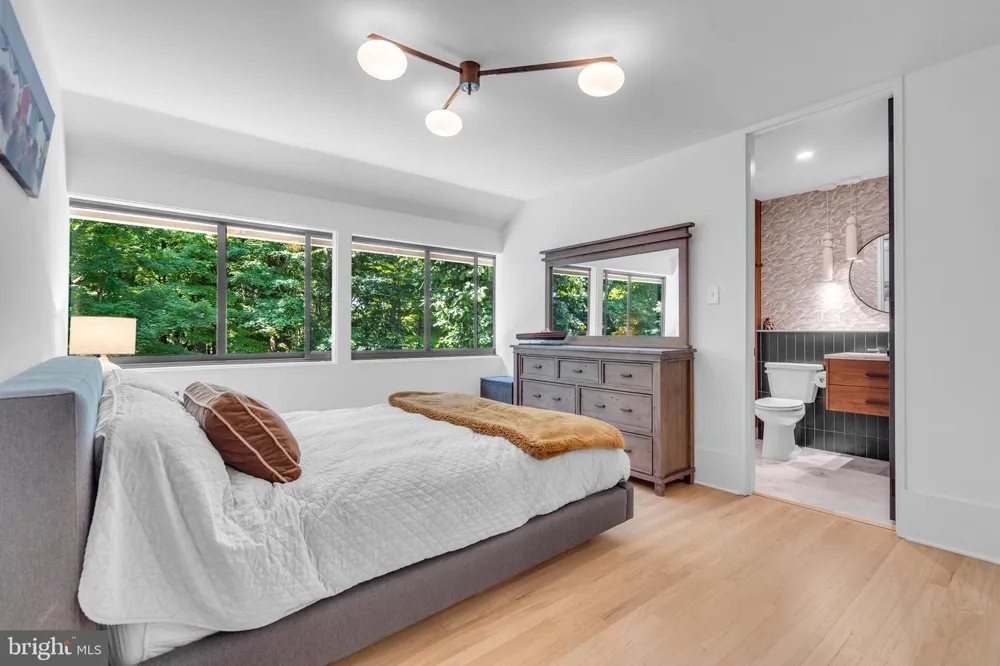 2 PURITAN COURT Princeton, NJ 08540