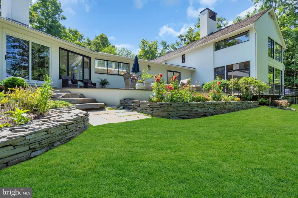 2 PURITAN COURT Princeton, NJ 08540