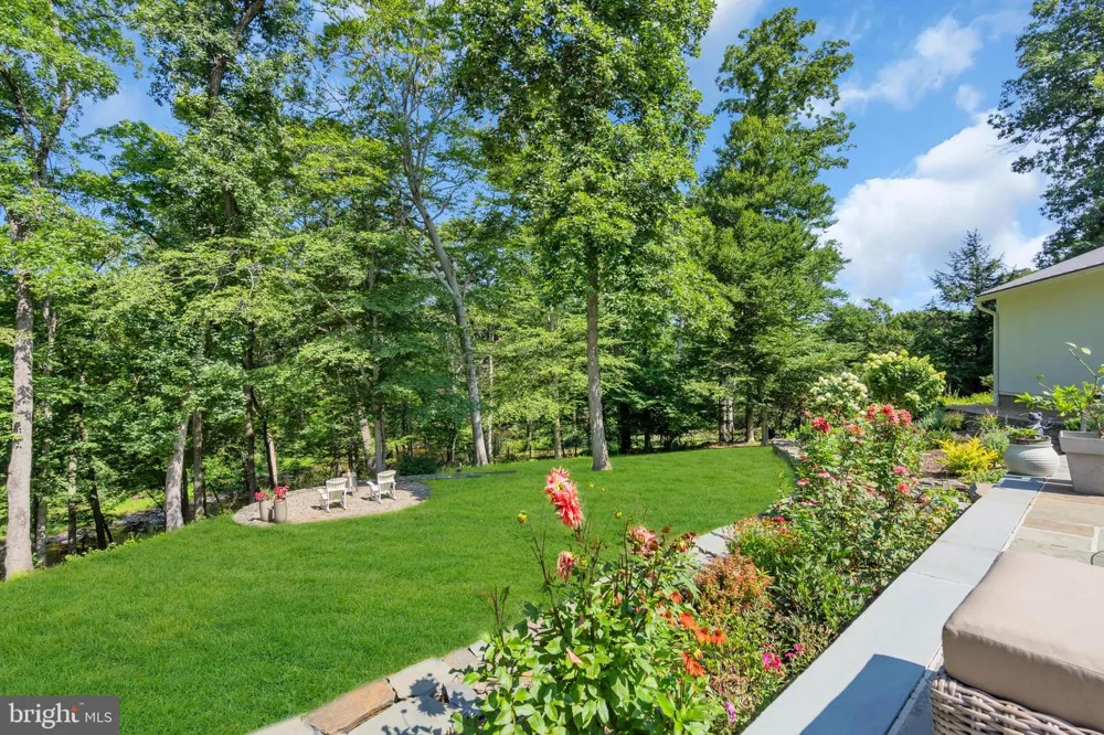 2 PURITAN COURT Princeton, NJ 08540