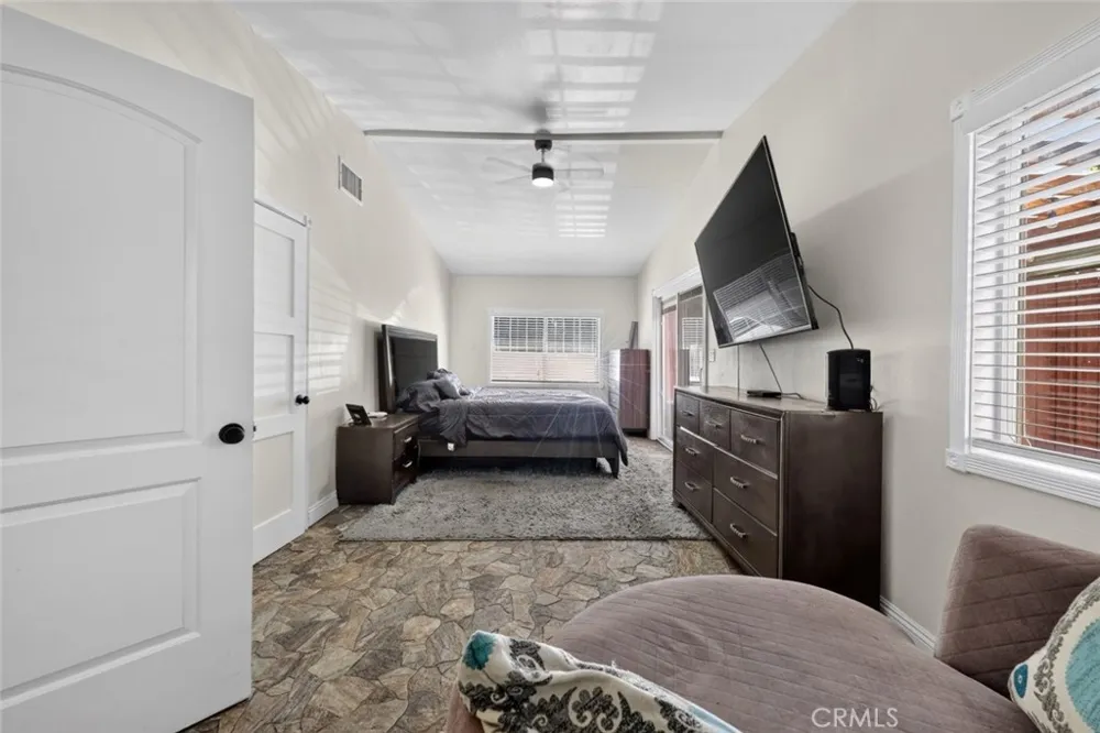 7959 Bothwell Road Reseda, CA 91335