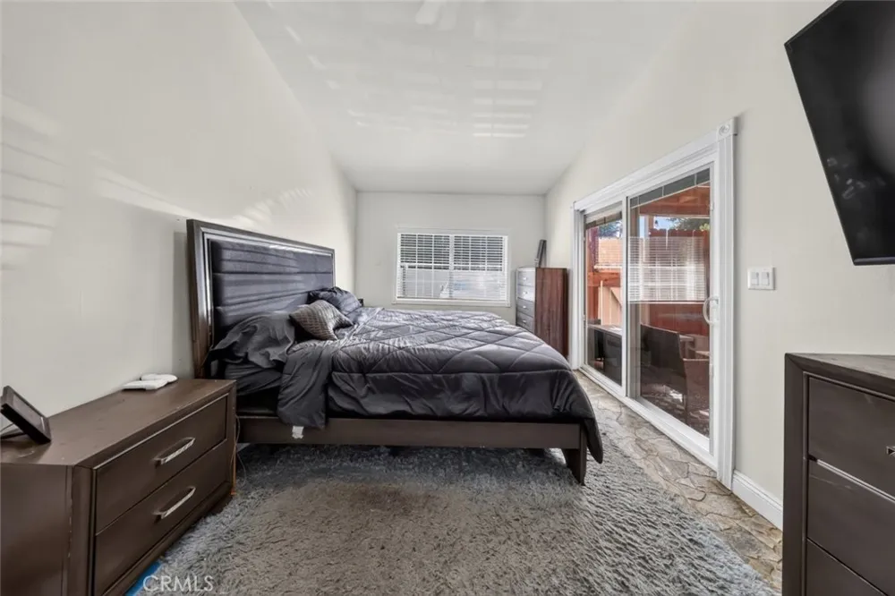 7959 Bothwell Road Reseda, CA 91335