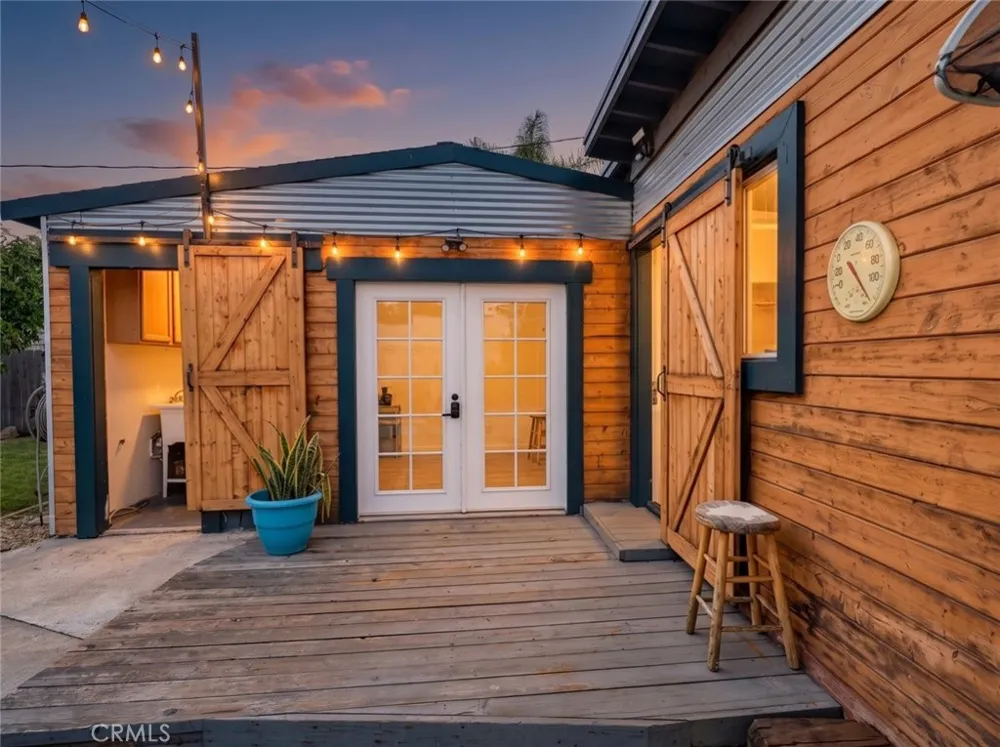 7959 Bothwell Road Reseda, CA 91335