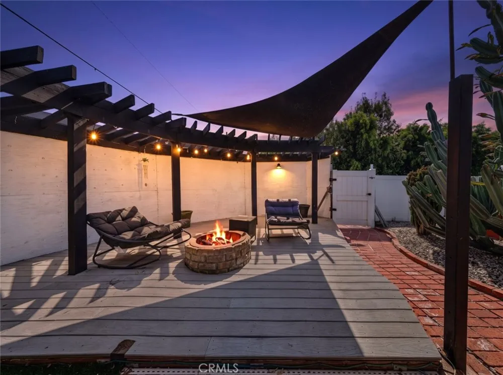 7959 Bothwell Road Reseda, CA 91335