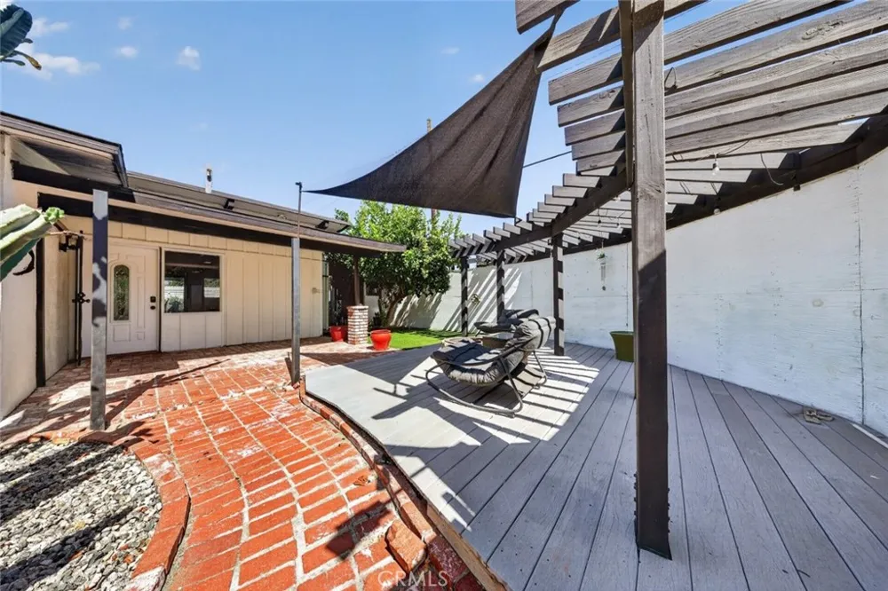 7959 Bothwell Road Reseda, CA 91335
