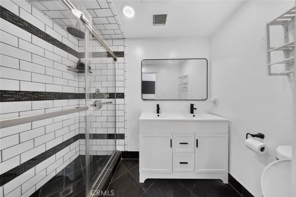 7959 Bothwell Road Reseda, CA 91335