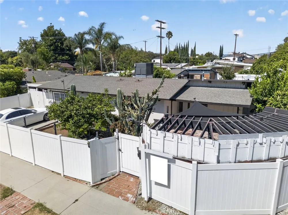 7959 Bothwell Road Reseda, CA 91335