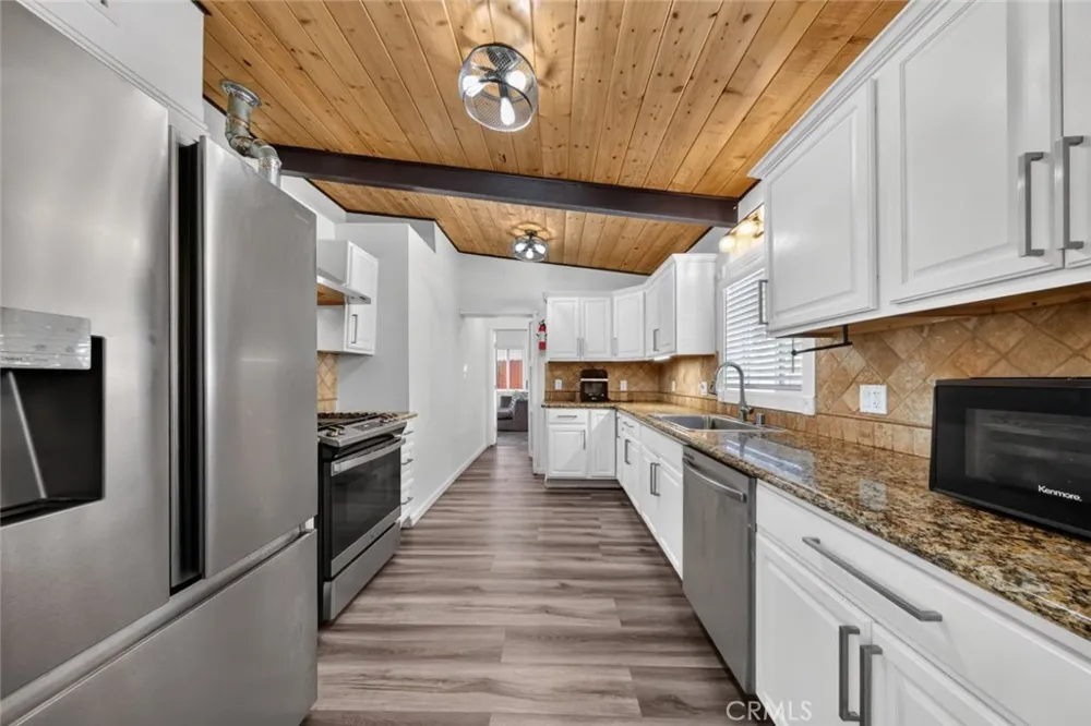 7959 Bothwell Road Reseda, CA 91335
