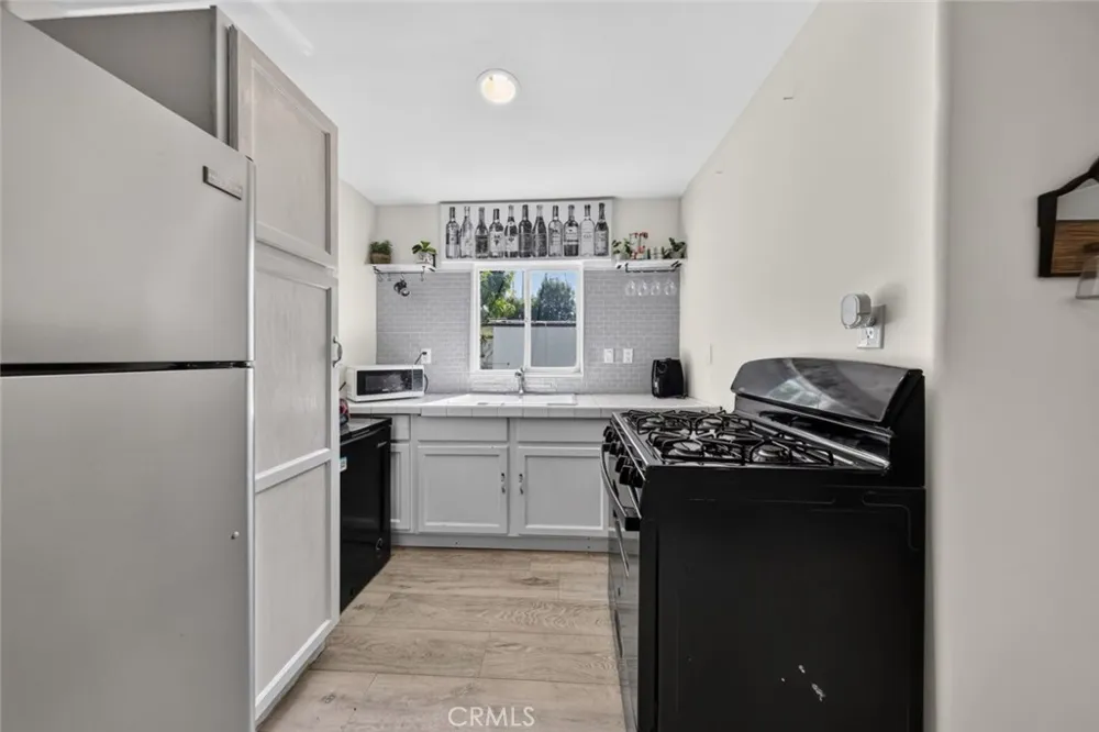 7959 Bothwell Road Reseda, CA 91335