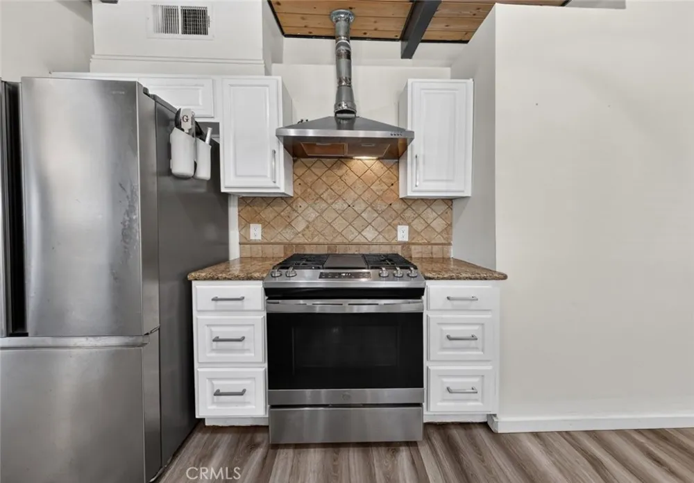 7959 Bothwell Road Reseda, CA 91335
