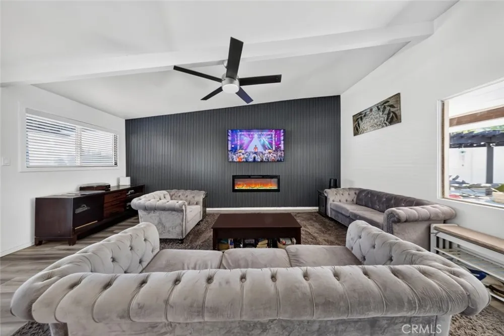 7959 Bothwell Road Reseda, CA 91335
