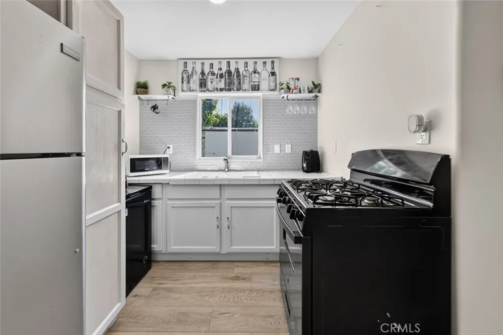 7959 Bothwell Road Reseda, CA 91335