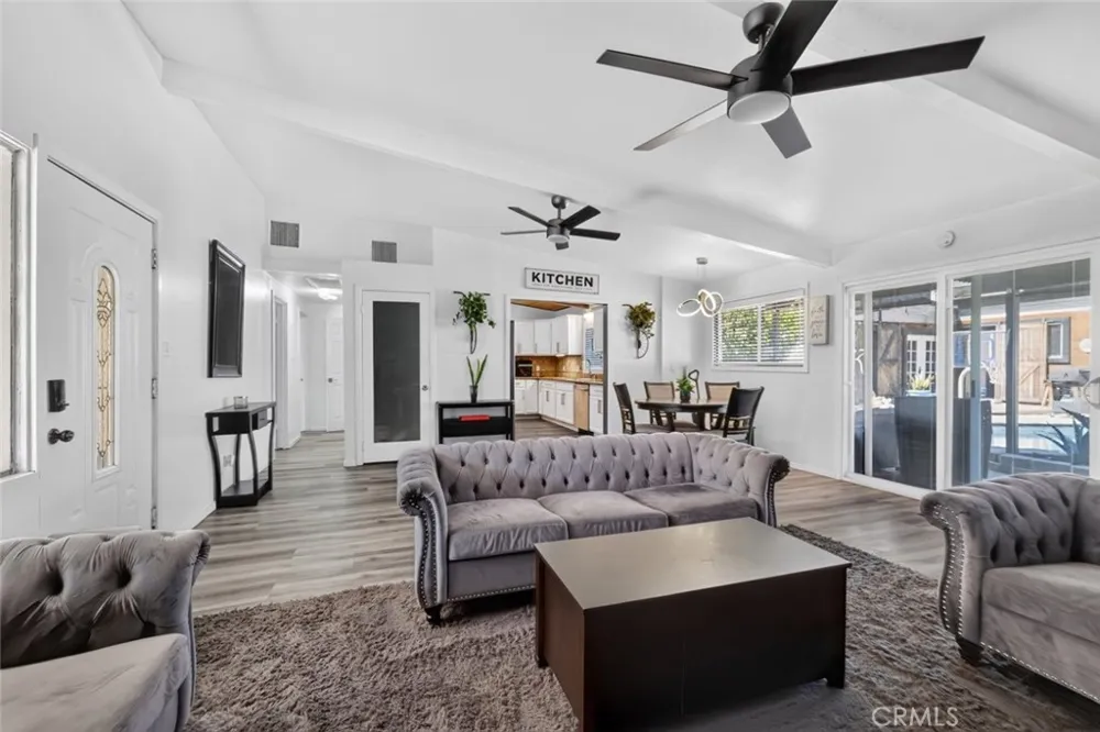 7959 Bothwell Road Reseda, CA 91335