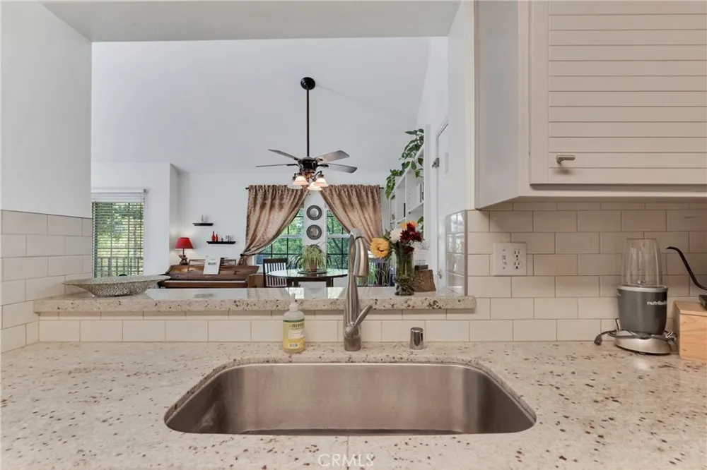 24107 Del Monte Valencia, CA 91355