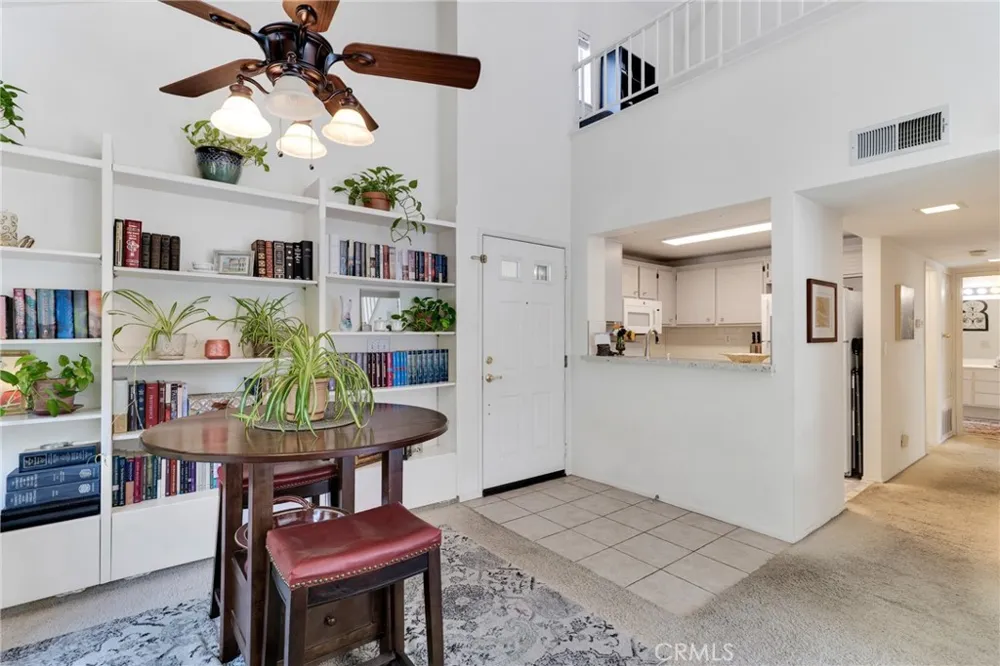 24107 Del Monte Valencia, CA 91355