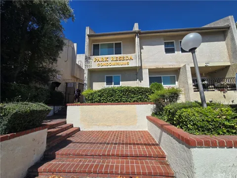 7641 Reseda #120