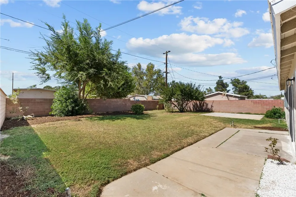 512 E Lingard Lancaster, CA 93535