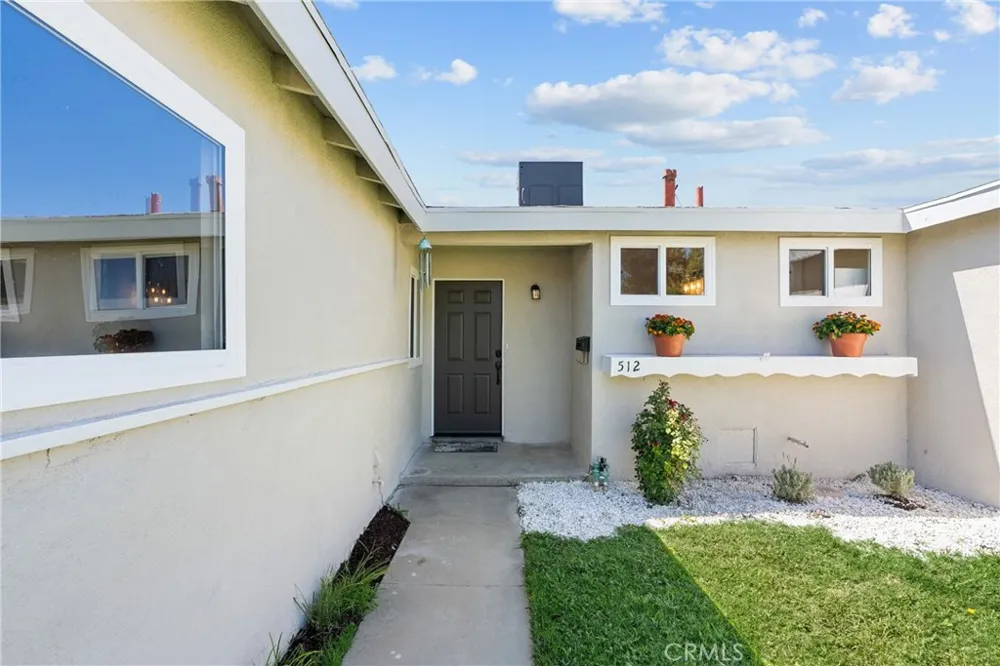 512 E Lingard Lancaster, CA 93535