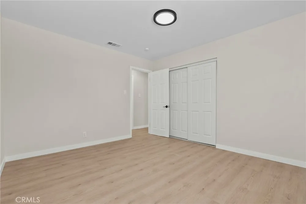 512 E Lingard Lancaster, CA 93535