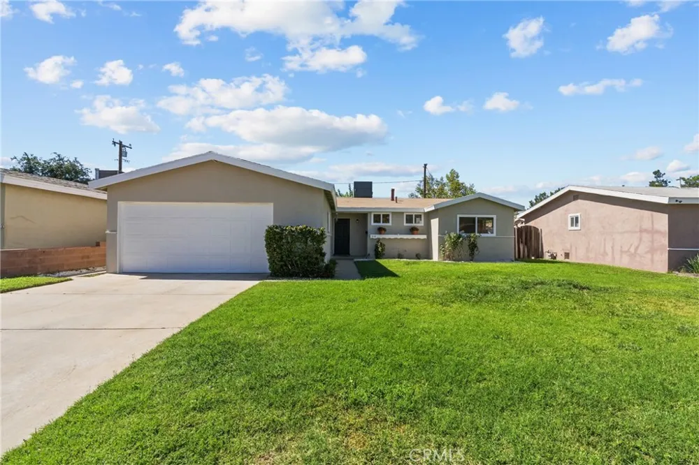 512 E Lingard Lancaster, CA 93535